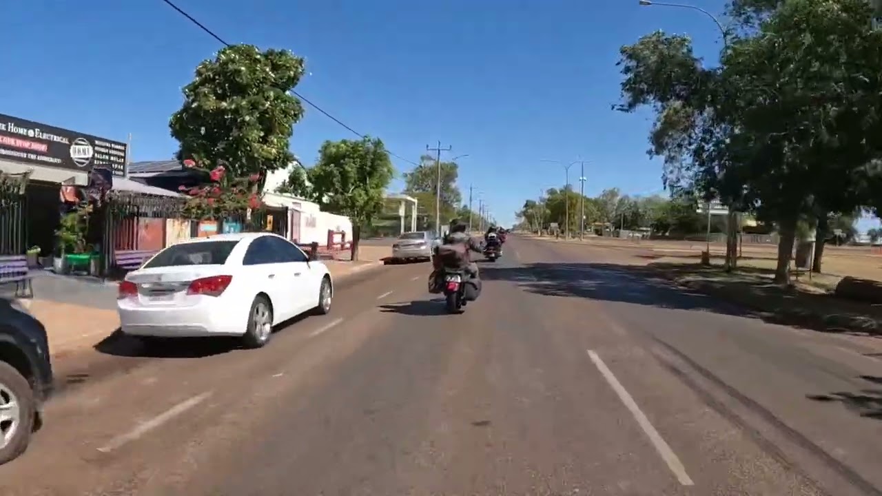 Coming into Halls Creek