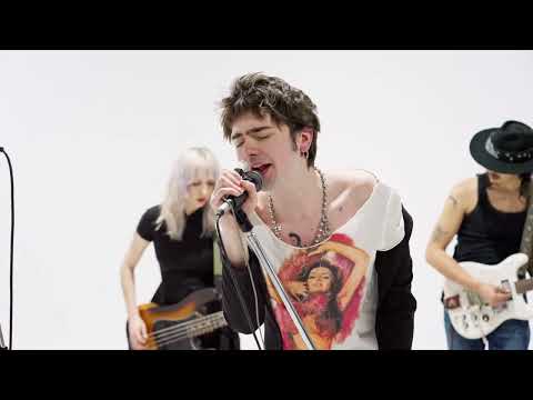 Ryan - Yo Me Quedo