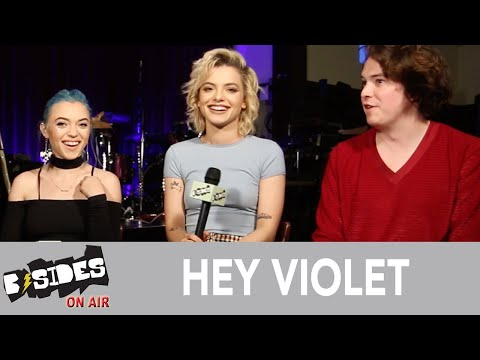 Hey Violet Talk &quot;Close My Eyes&quot;, Personal Relationships + New Music