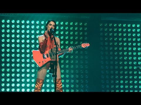 St. Vincent "Sugarboy" on Austin City Limits