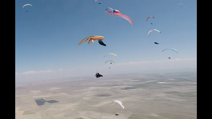 Paragliding Midair PWC Turkey