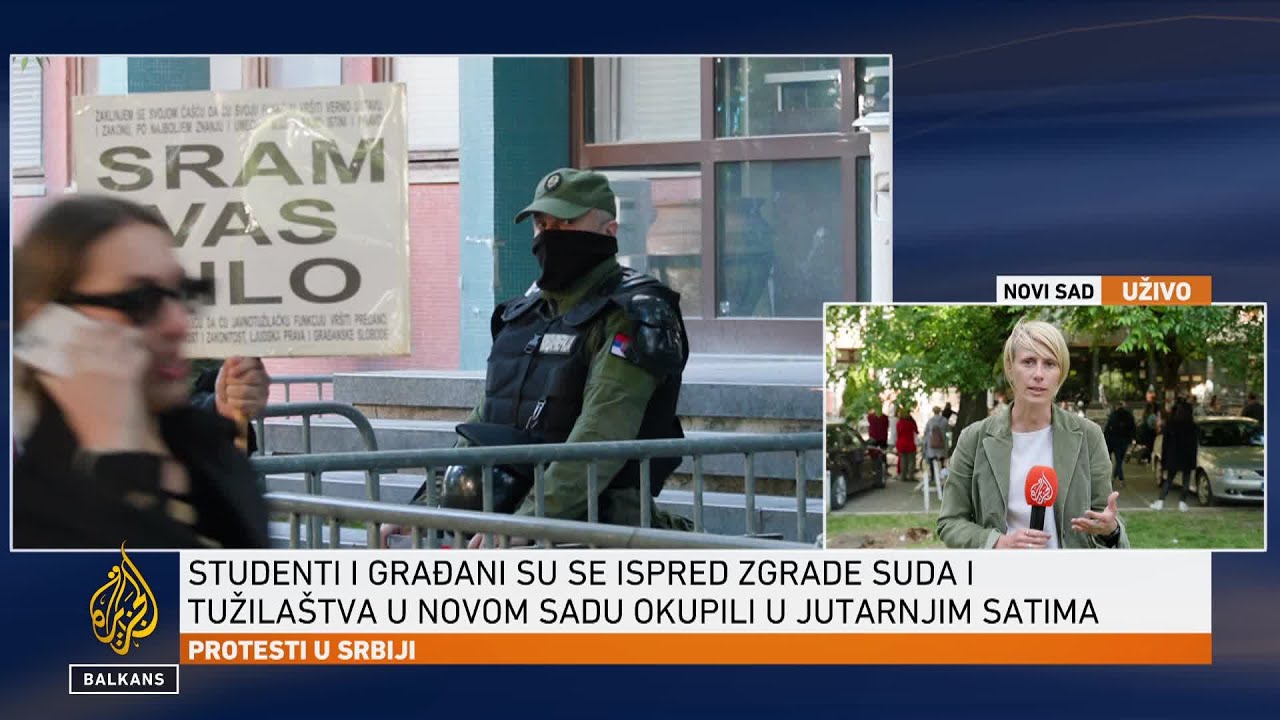تم نقل معلمة مدرسة ثانوية محتجزة في نوفي ساد، مضربة عن الطعام، إلى المستشفى.