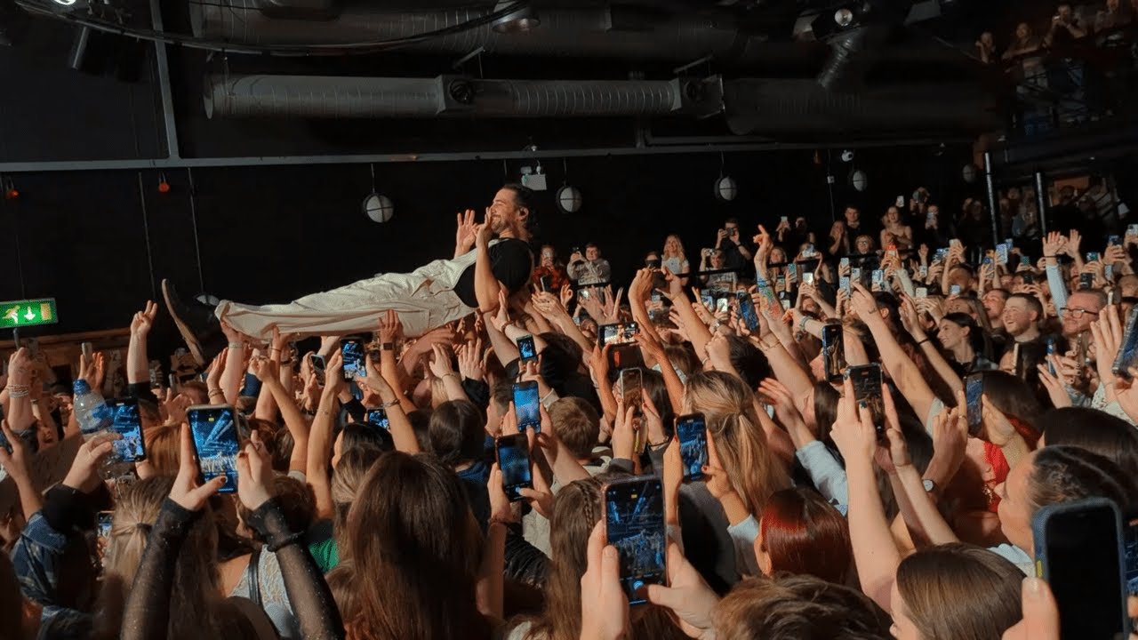 Noah Kahan - "Homesick" / "Young Blood" (Leeds, November 10th 2023)