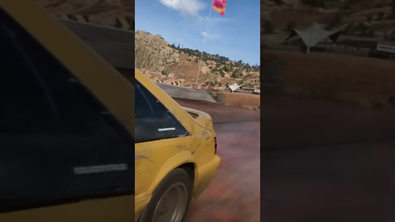 Dirt track racing , up closed!  FH5