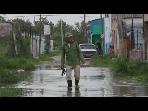 Tormenta tropical Idalia se convierte en huracán al acercarse a Florida