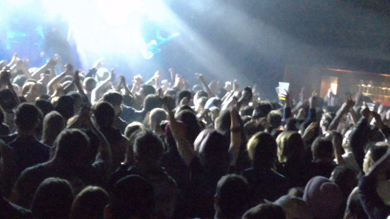 UNDEROATH THEY RE ONLY CHASING SAFETY FULL ALBUM LIVE AT THE RITZ 