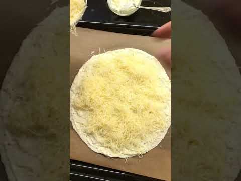 пицца с мясом простой рецепт #индилайт#пиццаза5минут #пиццаизлаваша #пицца #подпиво #закуска #снеки