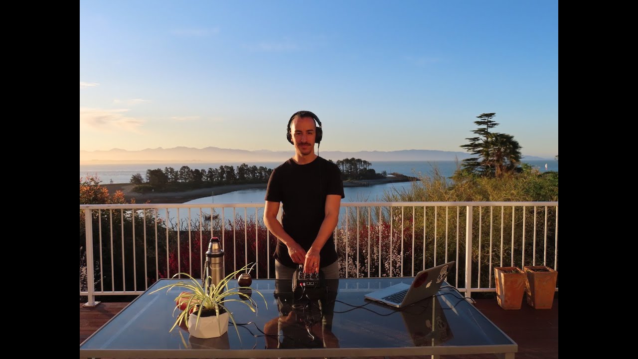 Fede Pals Live Streaming  from Nelson, New Zealand.