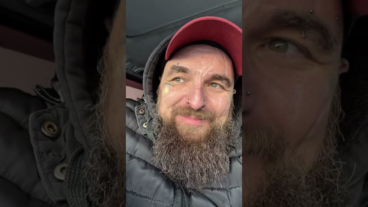 Менталитет Российских мальчишек и деффчонок - ничего не делать и много получать.)) (без осуждения..)