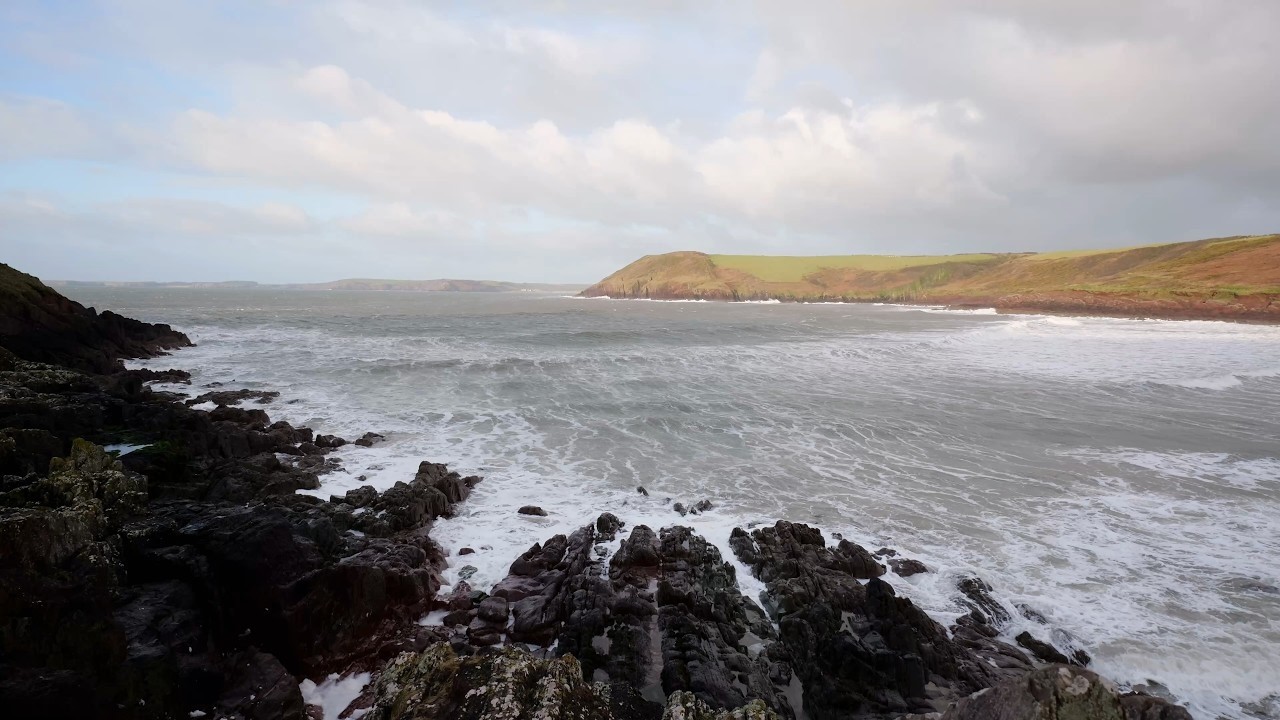 Atlantic Swell Over Black Rock – Coast Film | Pembrokeshire, Wales