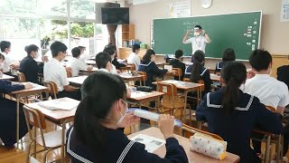 フェースシールド着用、厳戒態勢で学校再開「安心与えられるのでは」