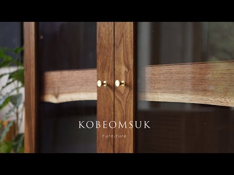 Video: Glassmontre - et spektakulært møbel