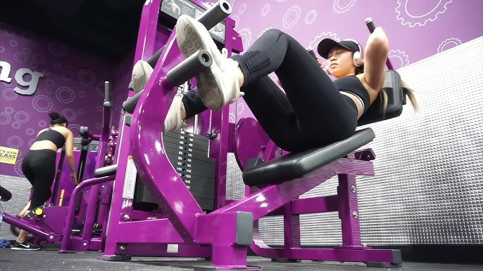 5 Best Gym Machines For Glutes: How To Sculpt Your Booty