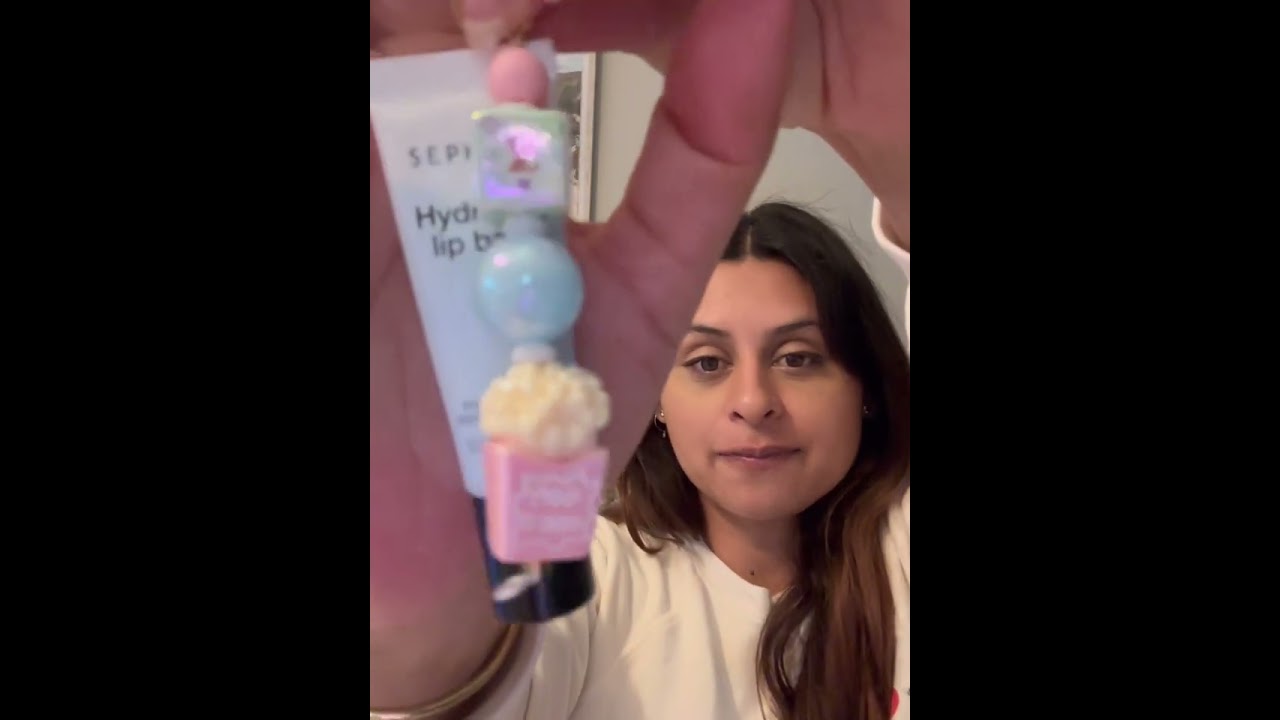 Make a lip gloss charm with me, DIY