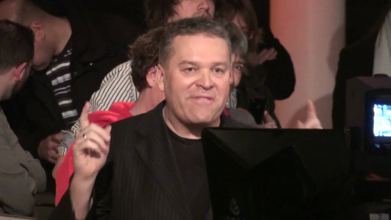 Marcel Verreck colum tijdens het Grote "Live" Verkiezingsdebat bij Omroep West