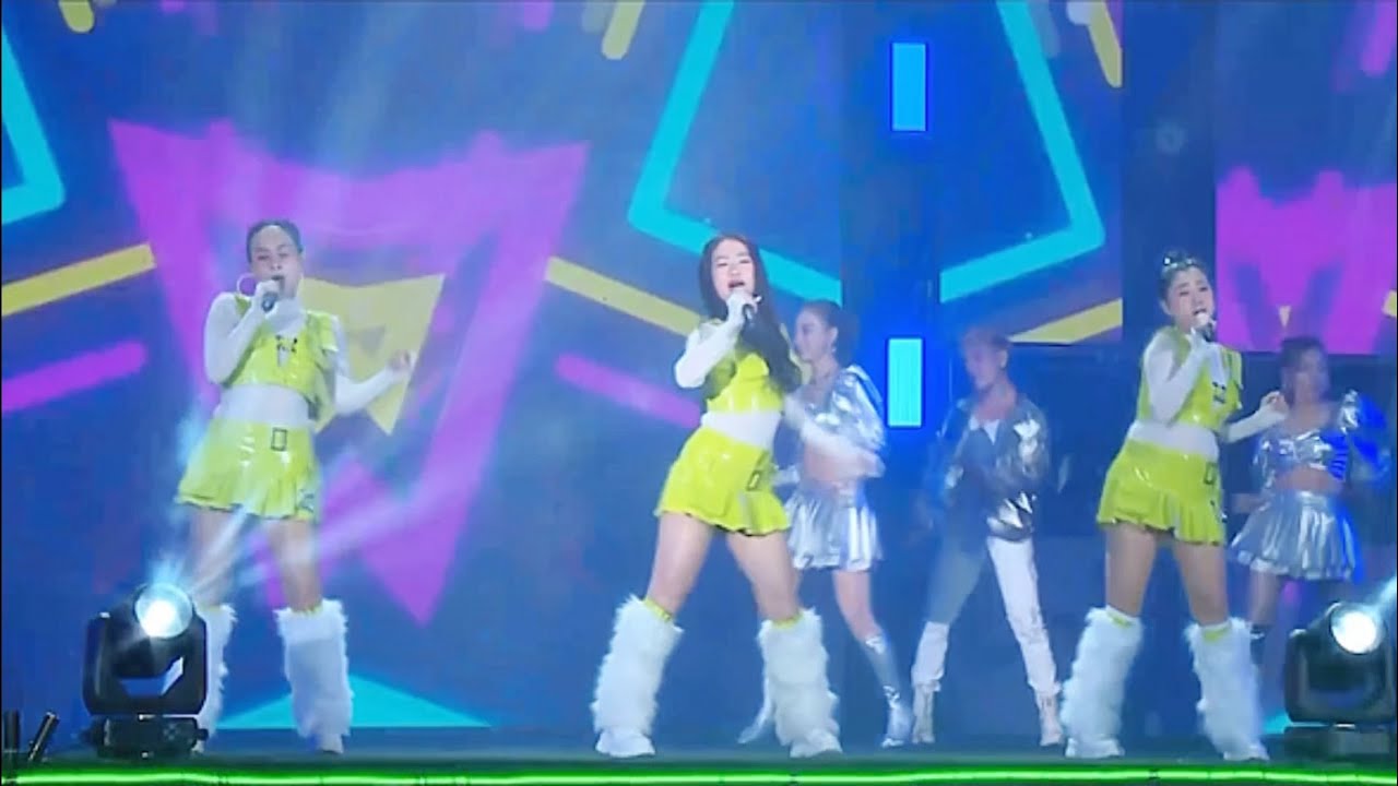 Thanh Xuân Của Chúng Ta - Nhóm Mắt Ngọc II Phong Nha Countdown Party 2025