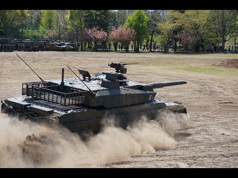 練馬駐屯地2018年記念式典ー10式戦車