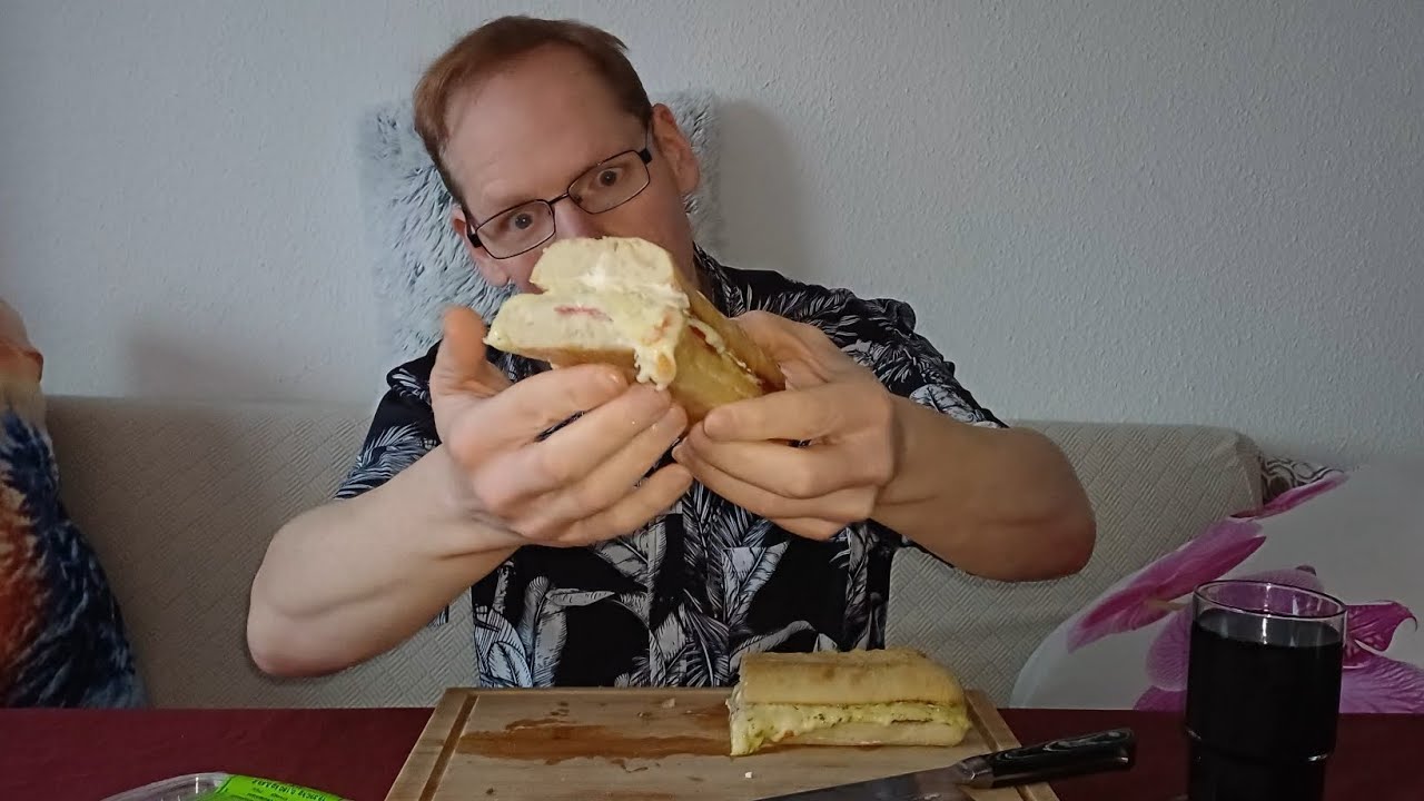 Ich teste das Salami Baguette von Edeka Center