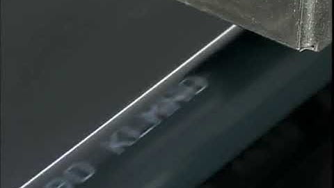 HITACHI - continuous Industrial Inkjet Printer - Printing on pipes