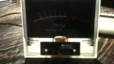 Electret microphone arduino VU meter