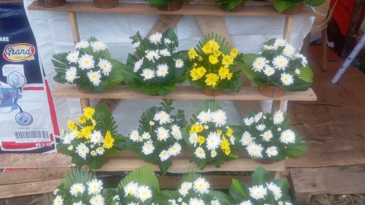 Flower arrangement for undas2025