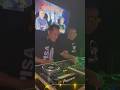 Quando a festa é boa até os DJs não param de dançar 🎧😎🕺🏻 #dancemusic #dj #anos90dance