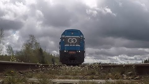TEM7-0234 view under the train near Lelle