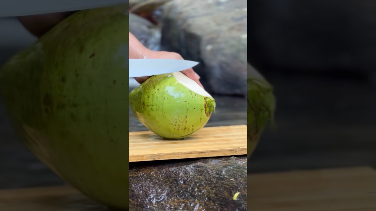 Wow fresh green coconut cutting skills.😋🌴🥥🔪 | cutting skills.