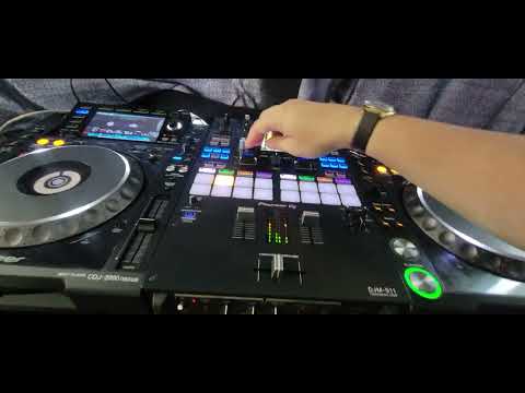 Pioneer CDJ 2000