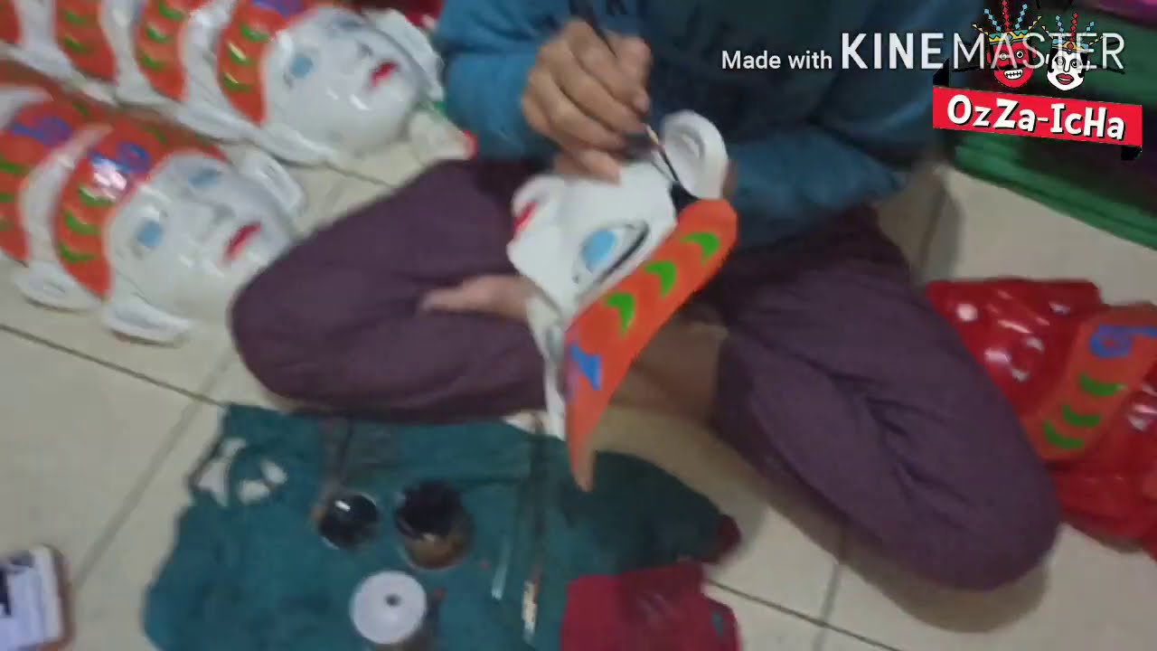 PROSES PEMBUATAN TOPENG ONDEL ONDEL