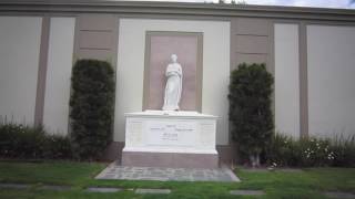 Bette Davis Gravesite