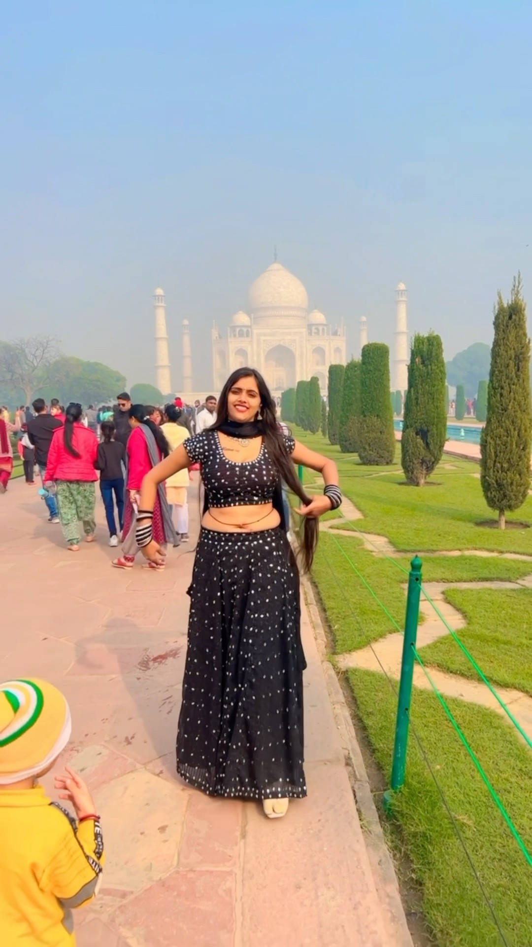 चन्दा सो तेरो रूप #shorts #trending #trendingshorts
