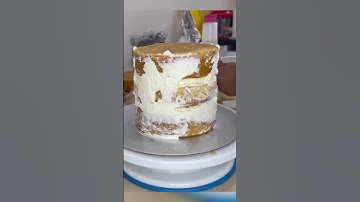 HOW TO FILL, STACK AND CRUMB COAT A CAKE?  #shorts #birthdaycake #cakedecorating #structure