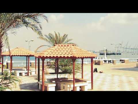 في شواطئ عدن غناء ابو بكر سالم