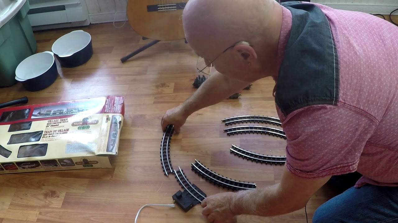 ASMR  TRAIN ÉLECTRIQUE EN CONSTRUCTION SOFT TALK WHISPERING MURMURE   Raccourci