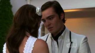 Gossip Girl 2X01 Three Words, Eight Letters