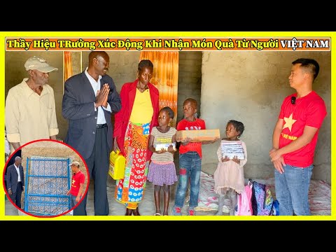 Video Công Giáp || Gia Đình Thầy Hiệu Trưởng Xúc Động Khi... - YouTube