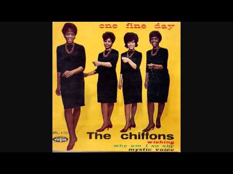 The Chiffons - He´s So Fine