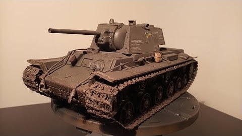 Full video build of the Trumpeter KV-1 Mod. 1942 