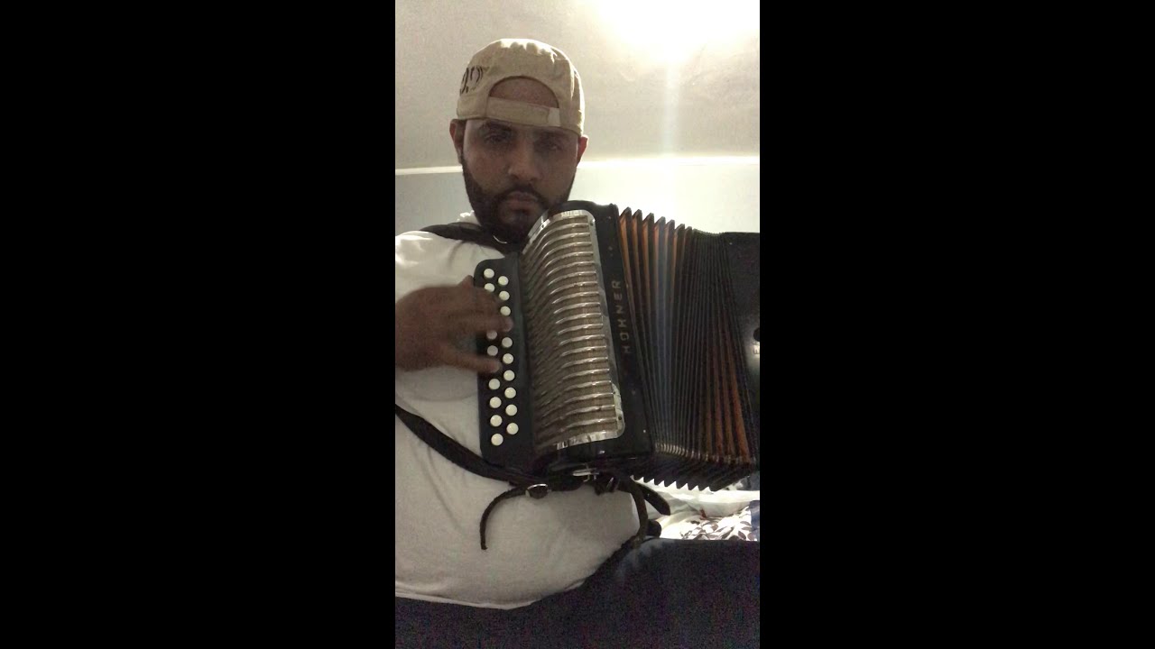 Richard Acordeon , Guira y Tambora El centenciado (segunda) YouTube