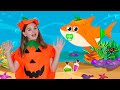 Baby Shark 🎃 Halloween Story in Kids Songs