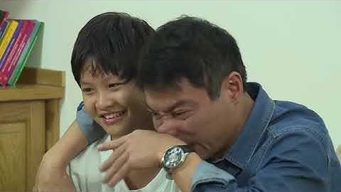 NSND Công Lý khóc kể về con gái đầu lòng