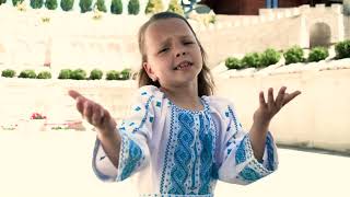 Я молюся за Тебе, моя Україно", виконує Нестерко Оля, 7 років, сл. та муз. О. Андрощук.