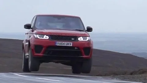 Thrashing the 2015 Range Rover SVR - /SUTCLIFFE on /DRIVE