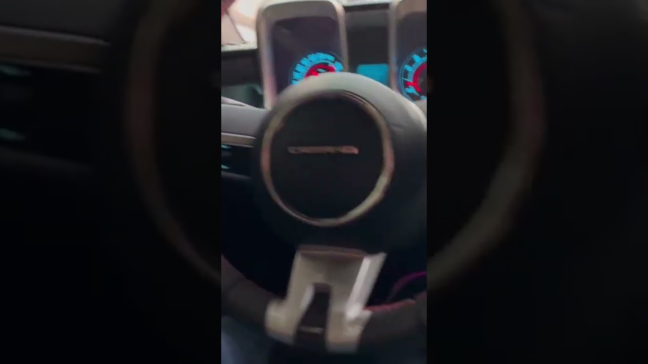 Camaro 2011 - Sistema iluminação RGB + CarPlay + Câmera dianteira e Traseira - ArtsomAuto