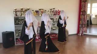 تعليم الرقص الشاوي في المدارس الروسية اتفرج حتى الاخر💟