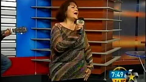 Mayela Borrego en viernes de cantan porque cantan ...