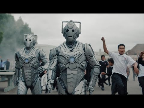 Video: Robots Will Start Replacing Teachers In The Next 10 Years - Alternative View