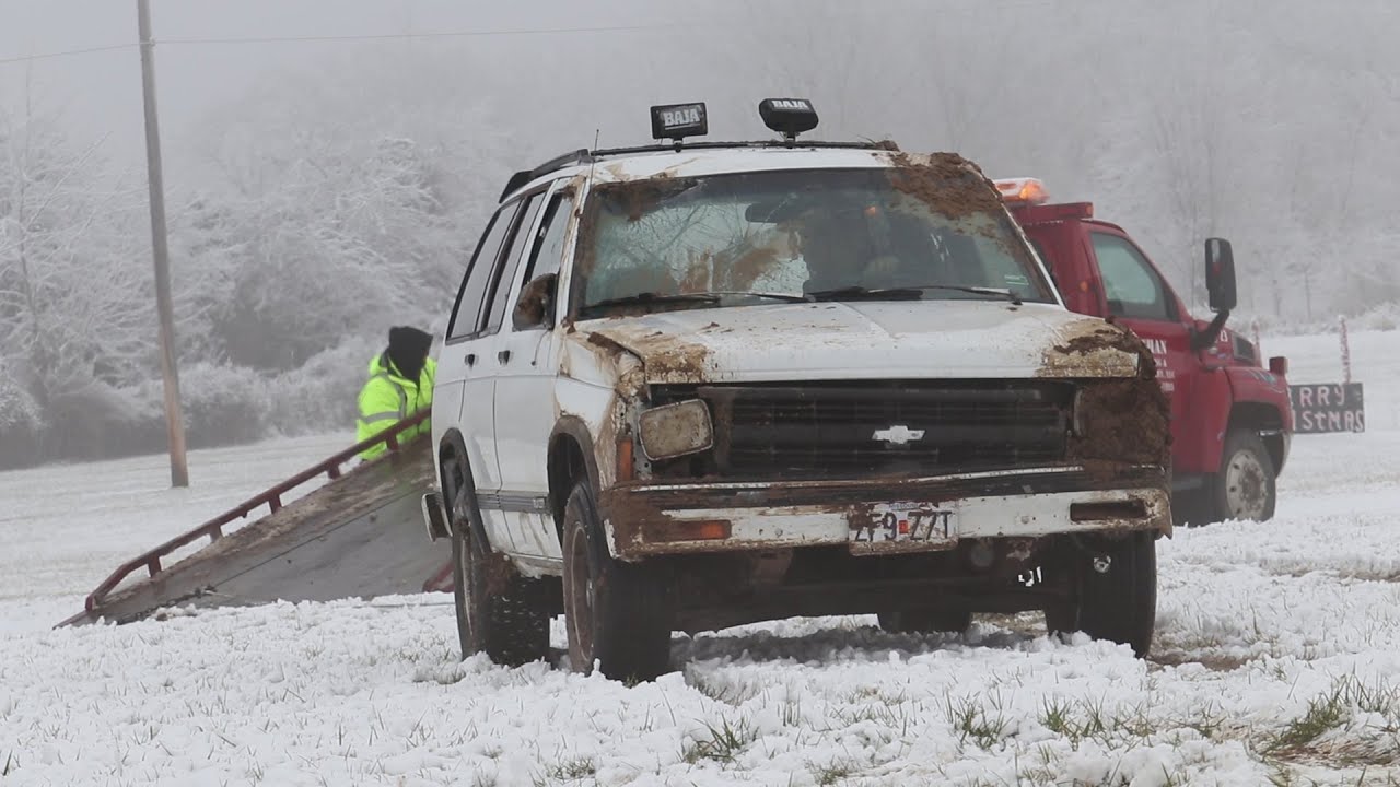 01032021 ACCIDENT ON ICY ROAD Versailles, Missouri YouTube