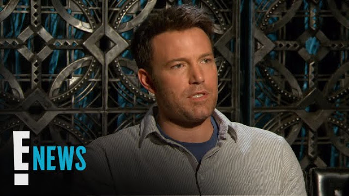 Ben Affleck's Daughter Not Impressed By Batman | Celebrity Sit Down | E! News